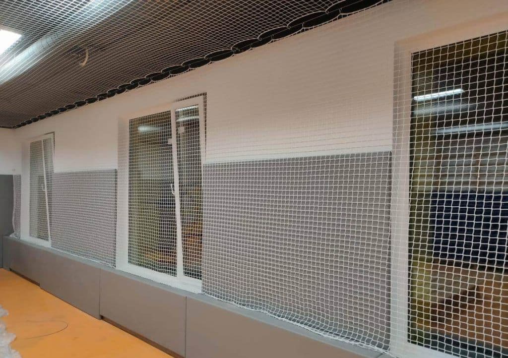 Как выбрать заградительную сетку